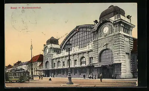 AK Basel, Strassenbahnverkehr vor dem Bundesbahnhof