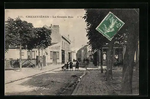 AK Chennevieres, La Grande Rue