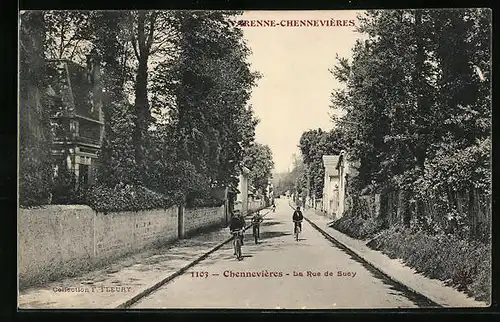 AK Varenne-Chennevieres, La Rue de Suey