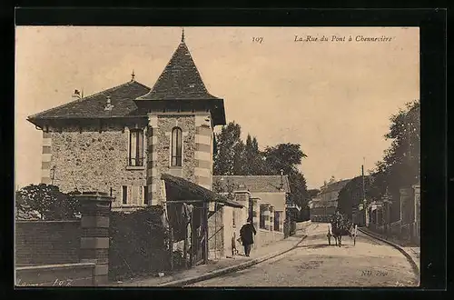 AK Chennevieres, La Rue du Pont