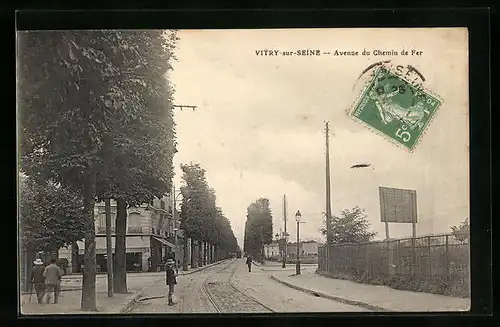 AK Vitry-sur-Seine, Avenue du Chemin de Fer