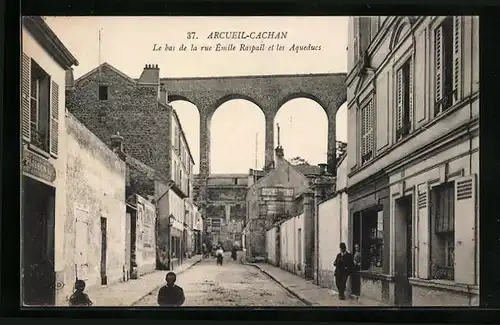 AK Arcueil-Cachan, le bas de la rue Émile Raspail et les Aqueducs