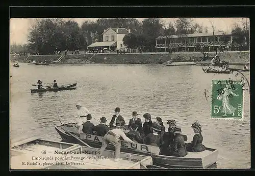 AK Nogent-sur-Marne, Embarqués pour le Passage de la Marne