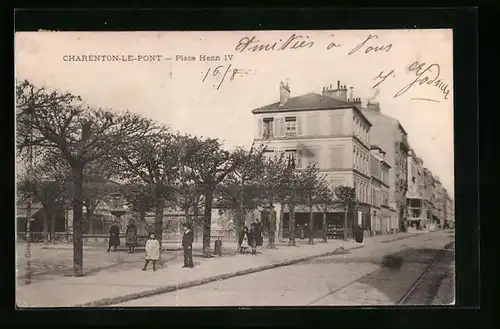 AK Charenton-le-Pont, Place Henri IV