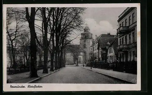 AK Neumünster, Strasse Kleinflecken mit Kirche