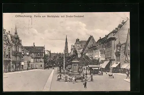 AK Offenburg, Partie am Marktplatz mit Drake-Denkmal