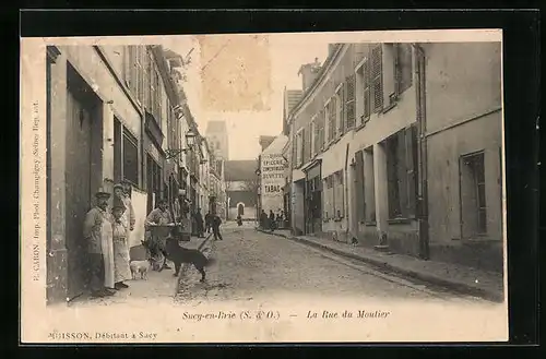 AK Sucy-en-Brie, La Rue du Moutier, Strassenpartie