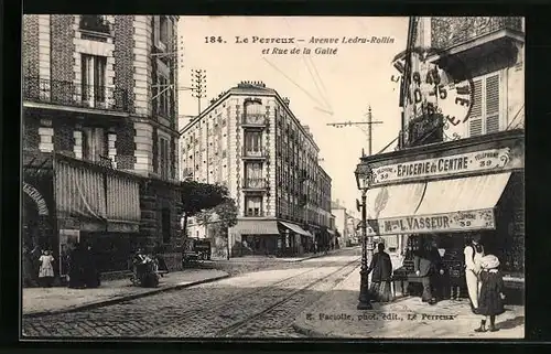 AK Le Perreux, Avenue Ledru-Rollin et Rue de la Gaîté