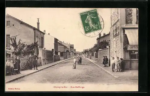 AK Choisy-le-Roi, Rue Defforge, Strassenpartie