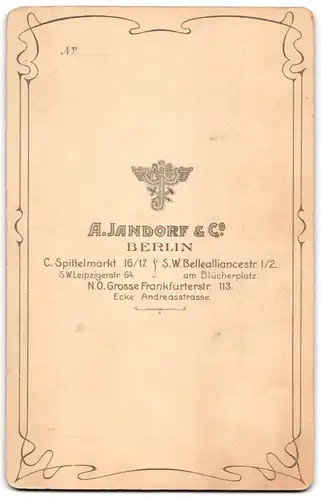 Fotografie A. Jandorf & Co., Berlin-C., Spittelmarkt 16-17, Bürgerlicher Herr in zeitgenössischer Kleidung