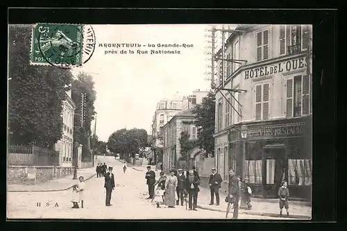 AK Argenteuil, La Grande-Rue pres de la Rue Nationale