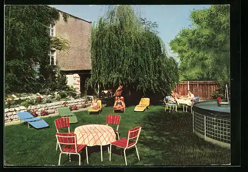 AK Bayreuth, Hotel Bayerischer Hof, Garten mit Liegewiese und kleinem Schwimmbad