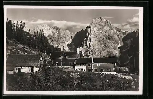 AK Unterkunftshütte Vorderkaiserfelden, Berghütte im Kaisergebirge