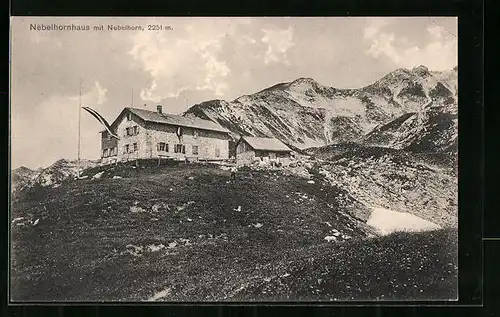 AK Nebelhornhaus, Berghütte mit Blick auf Nebelhorn