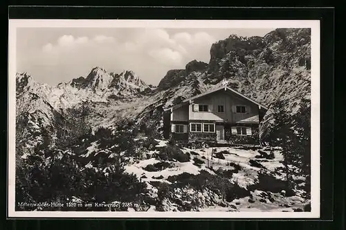 AK Mittenwalder Hütte am Karwendel, Berghütte mit Gebirgspanorama