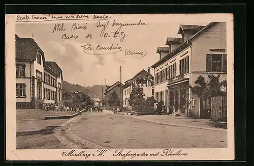 AK Maulburg i. W., Strassenpartie mit Schulhaus
