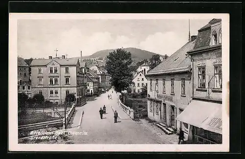 AK Bärenstein /Bez. Chemnitz, Granzstrasse mit Gasthaus zur Stadt Carlsbad und Geschäft, Grenze