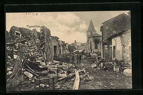 AK Vigneulles, Strasse mit Häuserruinen