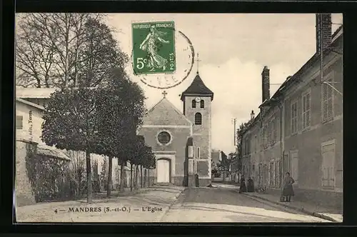 AK Mandres, l'Eglise