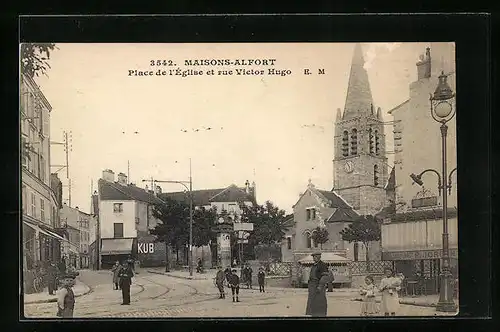 AK Maisons-Alfort, Place de l'Église et rue Victor Hugo