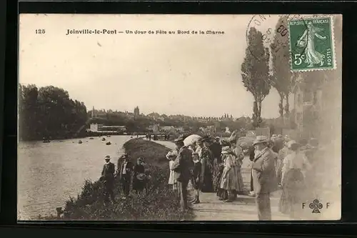 AK Joinville-le-Pont, un Jour de Fete au Bord de la Marne