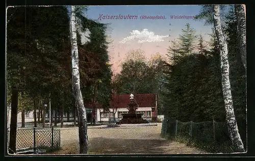 AK Kaiserslautern /Rheinpfalz, Waldeingang mit Brunnen