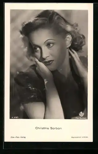 AK Schauspielerin Christina Sorbon mit traurigem Blick