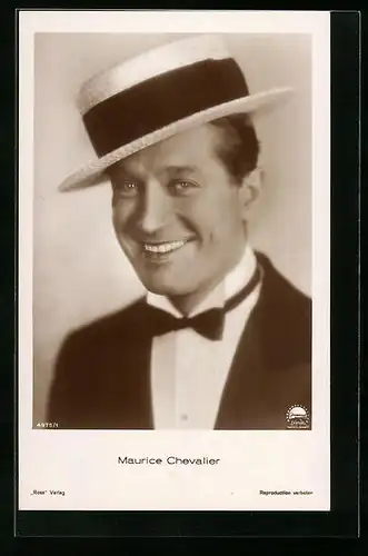 AK Schauspieler Maurice Chevalier mit jungenhaftem Charme