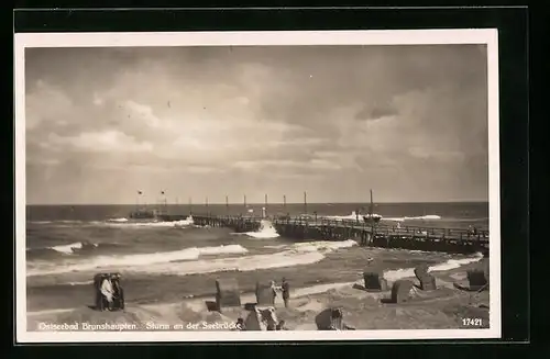 AK Brunshaupten, Strandpartie mit Seebrücke