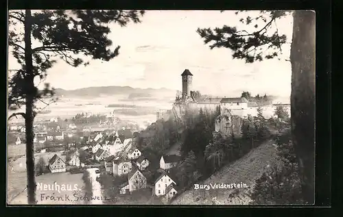 AK Neuhaus, Ortsansicht mit Burg Veldenstein