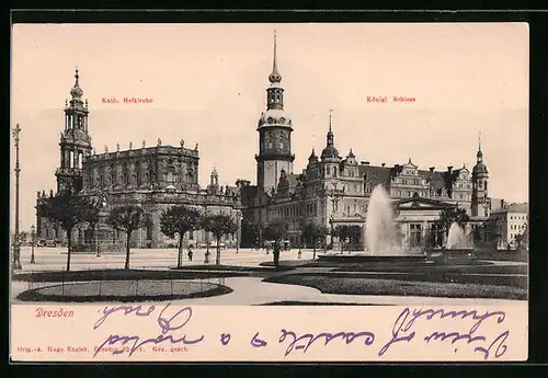 AK Dresden, Parkanlagen mit Wasserspiel vor der kath. Hofkirche und dem kgl. Schloss