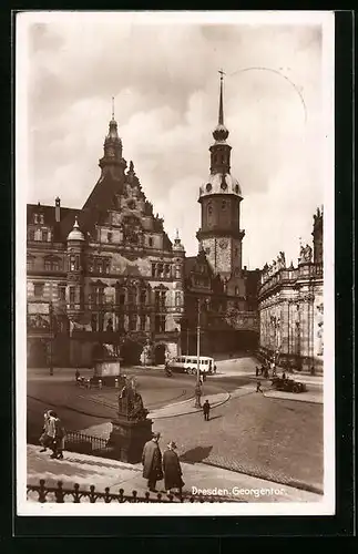 AK Dresden, am Monument vor dem Georgentor