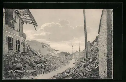 AK Givencny, in den Ruinen der zerstörten Stadt