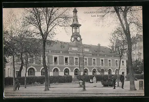 AK Charenton le Pont, Les Ecoles