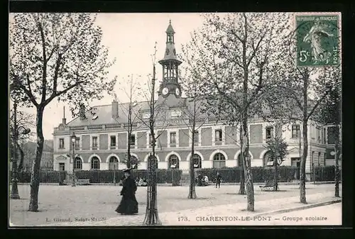 AK Charenton-le-Pont, Groupe Scolaire