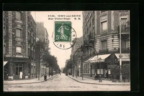 AK Ivry-sur-Seine, Rue Victor Hugo, Pharmacie Caillon