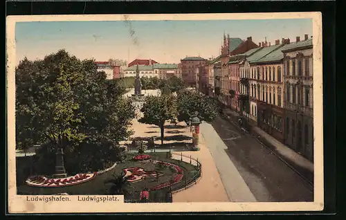 AK Ludwigshafen, Ludwigsplatz mit Brunnen, Denkmal u. Litfasssäule