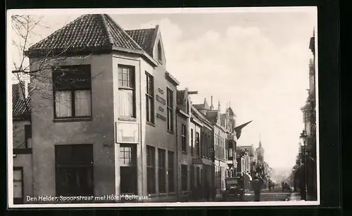 AK Den Helder, Spoorstraat met Hotel Bellevue