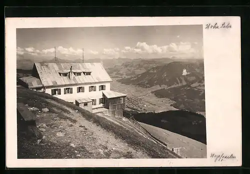 AK Hopfgarten /Tirol, Berghütte mit Blick ins Tal