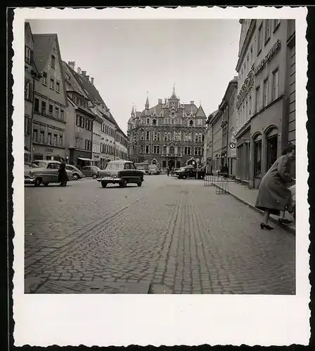 Fotografie unbekannter Fotograf, Ansicht Kaufbeuren, Kaiser-Max-Strasse mit Blick zum Rathaus
