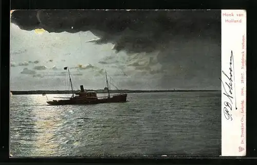 AK Hoek van Holland, Dampfer vor der Küste am Abend