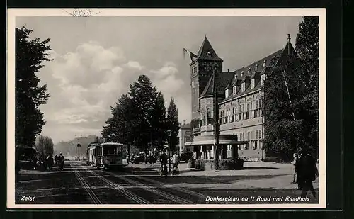 AK Zeist, Donkerelaan en `t Rond met Raadhuis