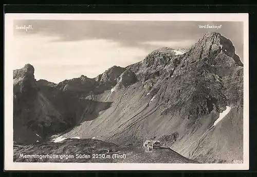 AK Memmingerhütte, Fernansicht der Berghütte von Süden aus