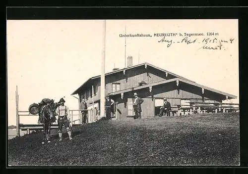 AK Neureuth, Unterkunftshaus bei Tegernsee, posierende Männer mit Packesel