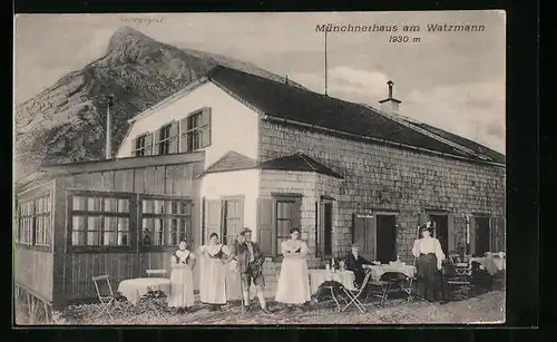 AK Münchnerhaus, Am Watzmann, Menschen in Tracht