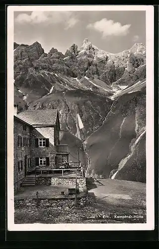 AK Kemptner-Hütte, Ansicht mit Krottenspitze und Oefnerspitze
