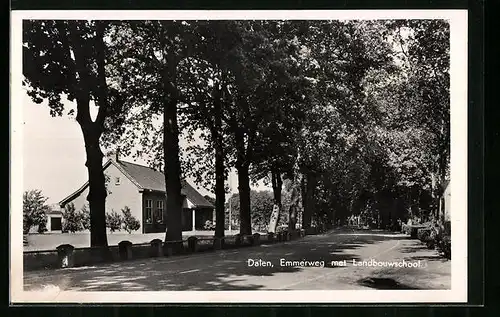 AK Dalen, Emmerweg met Landbouwschool