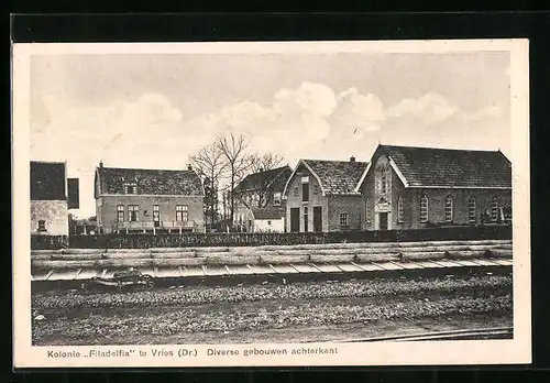 AK Vries, Kolonie Filadelfia, Diverse gebouwen achterkant