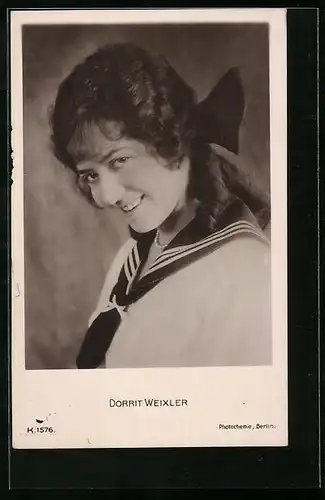 AK Schauspielerin Dorrit Weixler mit lächelndem Gesicht