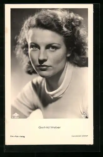 AK Schauspielerin Gerhild Weber im weissen Pullover